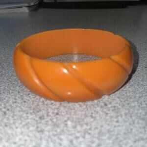 Vintage Orange Carved Bakelite Bangle Bracelet